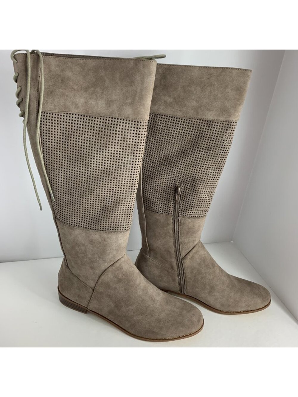 C Label Beemer 10 Perforated Lace Up Taupe Boots New